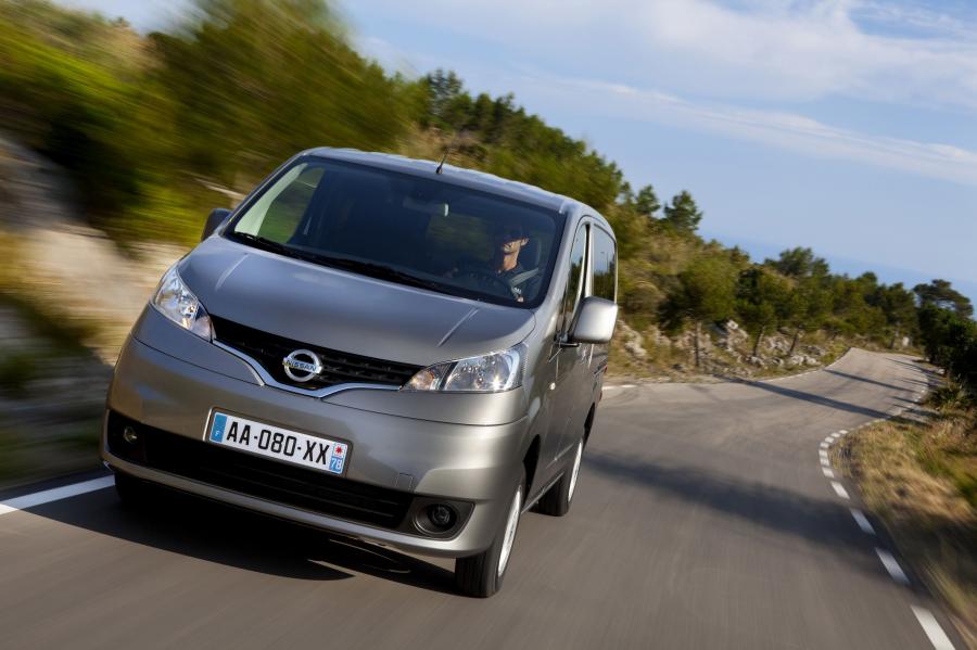  Nissan NV200 2009 года  (фото 61 из 108)